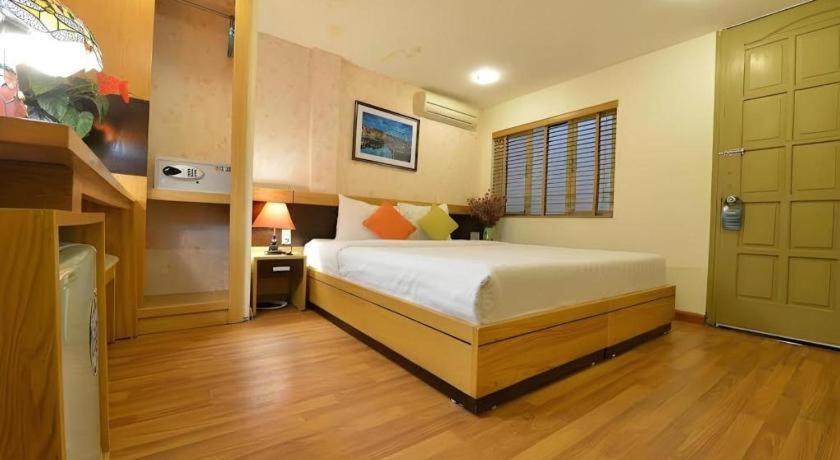 Hanoi Serenity Hotel 2 Екстериор снимка